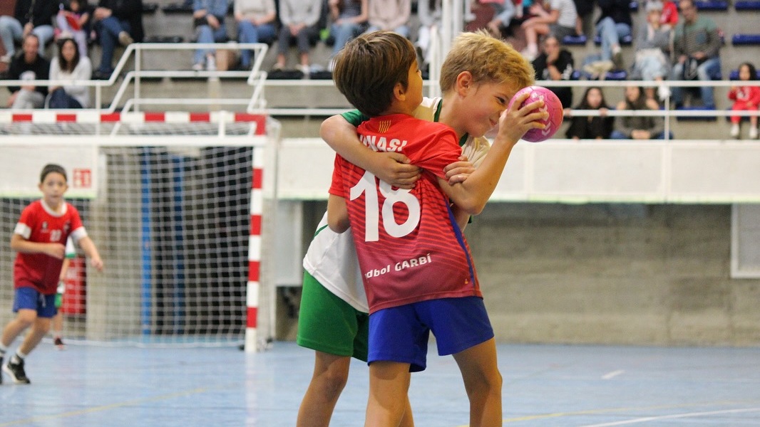 Handbol Prebenjamí i Benjamí